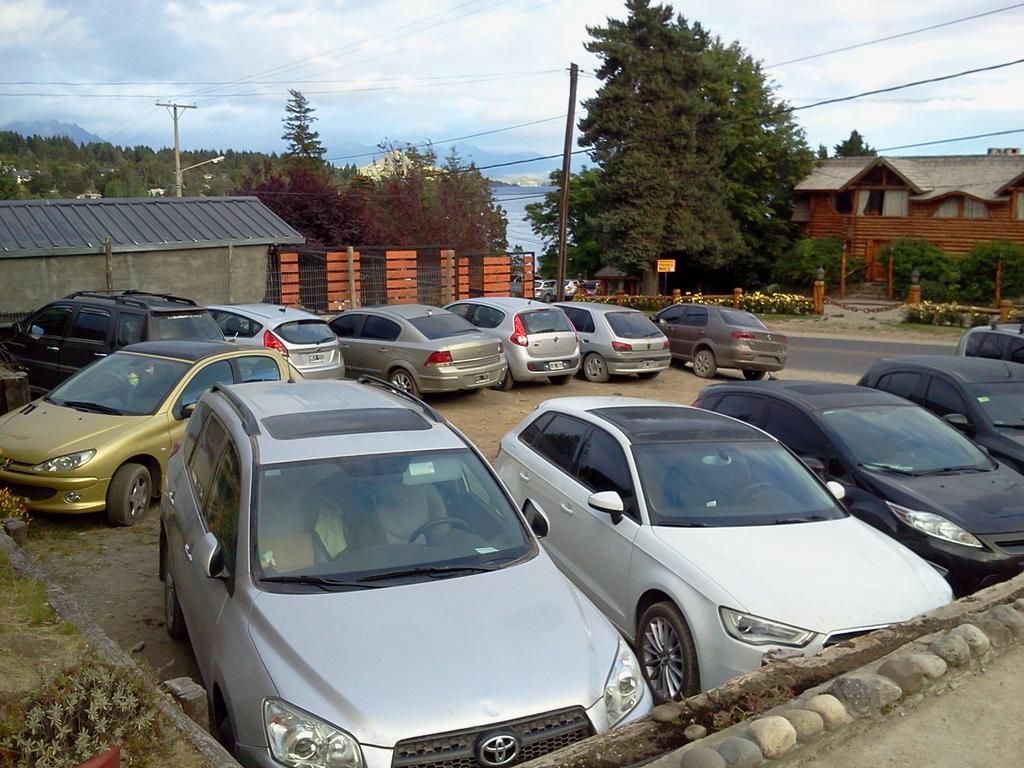 Hosteria Nuevo Pinar San Carlos de Bariloche Eksteriør bilde