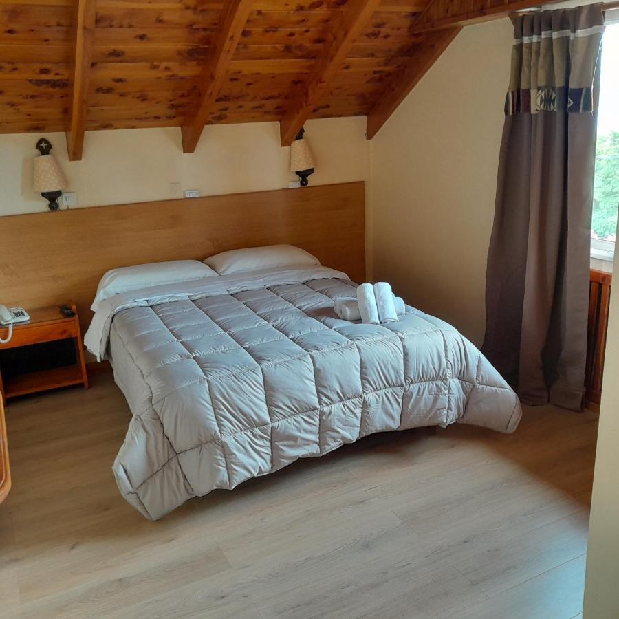 Hosteria Nuevo Pinar San Carlos de Bariloche Eksteriør bilde